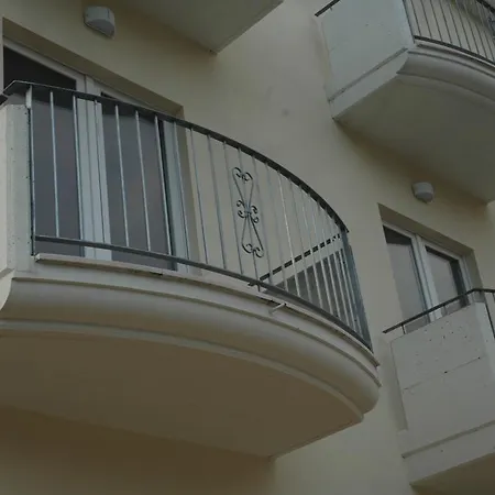 4 Strade 3* 오르토나