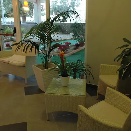 ホテル 4 Strade オルトーナ